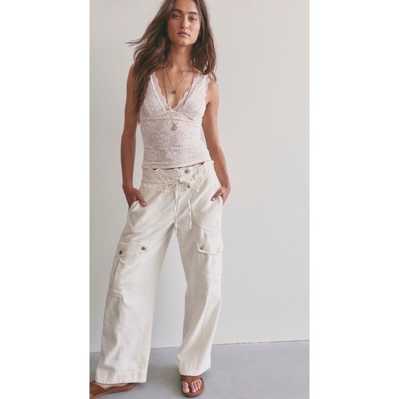 We The Free Pants - We the Free Park Ave Cargo Pull-on drawstring pants mid-rise